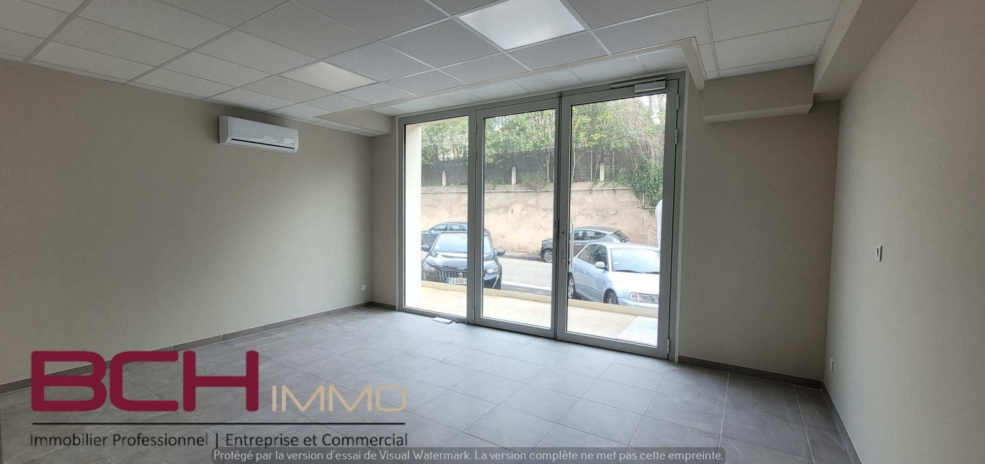Bureau à louer Marseille La Valentine 13011 proposé par l'agence spécialisée en immobilier d'entreprise BCH IMMO Marseille
