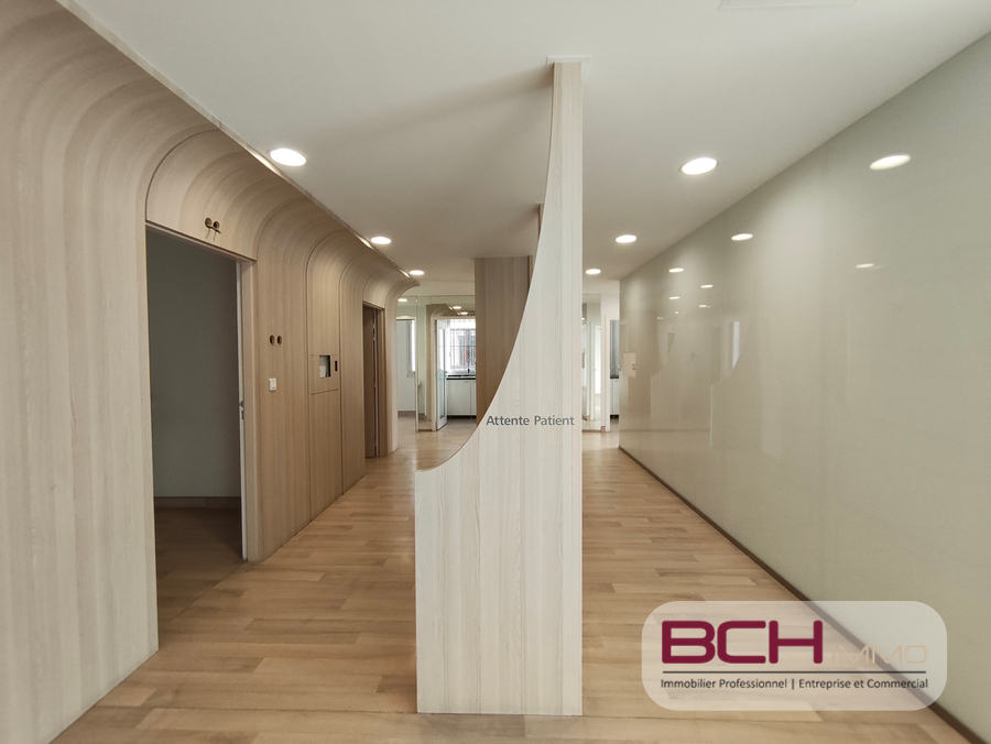 Locaux commerciaux - Aubagne