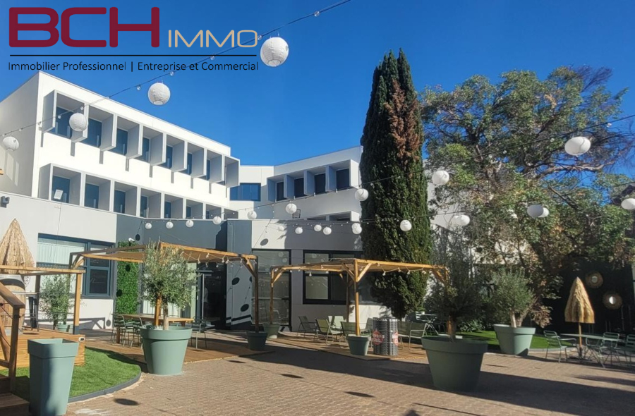 Patio ext�rieur � bureaux � louer � La Valentine, Marseille 11e